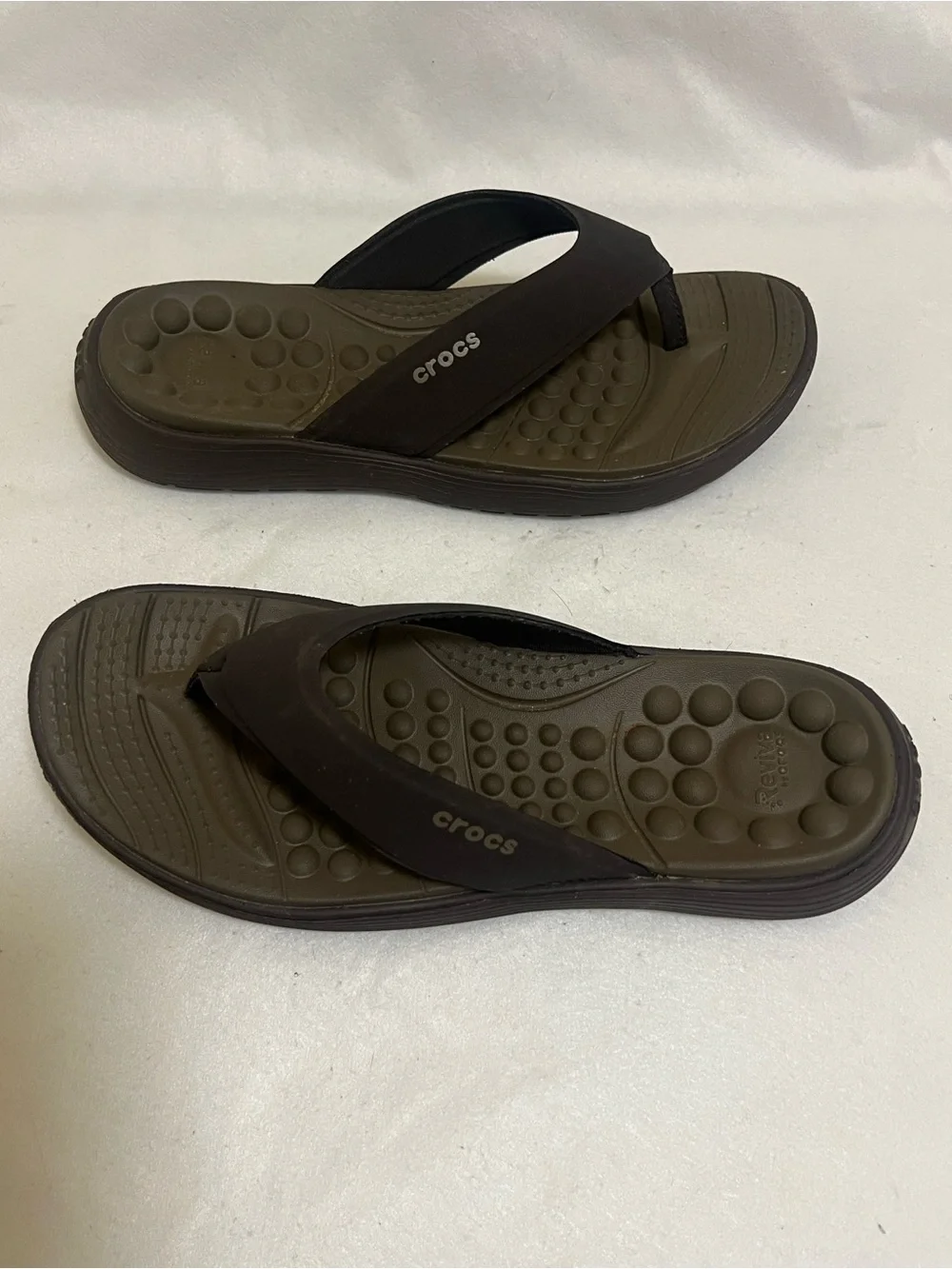 CROCS Men's Brown Foam Thong Sandals
